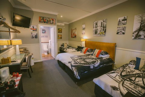 Sylvan Glen Country House - Tourism Guide 2