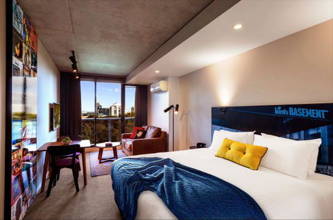 The Jazz Corner Hotel - Tourism Guide 2