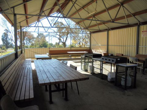 Wagga Wagga Tourist Park - Tourism Guide 7