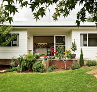Young Garden Retreat - Tourism Guide