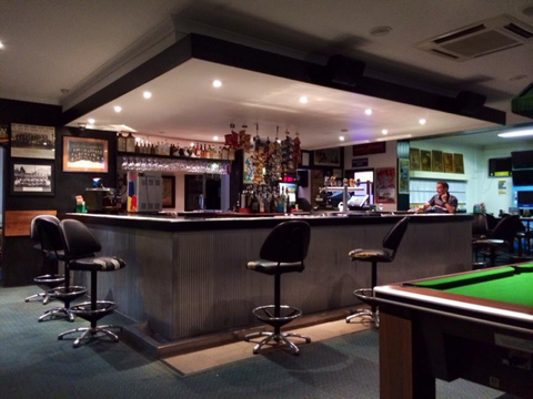 Queens Arms Hotel - Tourism Guide 9