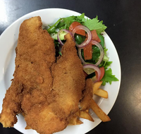 Lakes Creek Hotel - Tourism Guide