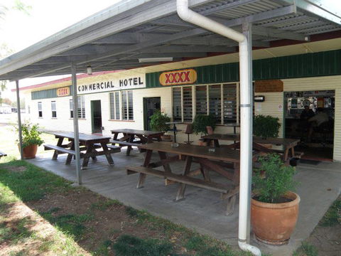 Commercial Hotel Wowan - Tourism Guide 7