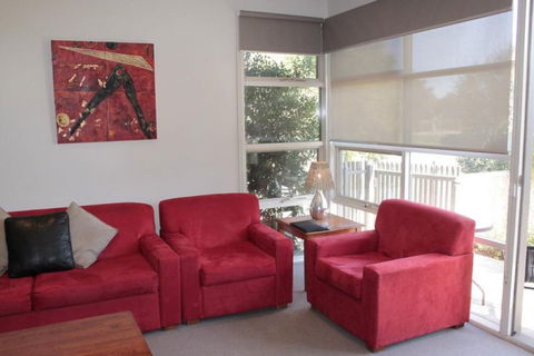 Central Shepparton Apartments - Tourism Guide 4