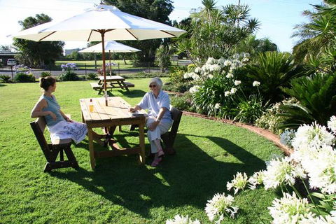 Avlon Gardens Motel - Tourism Guide 1