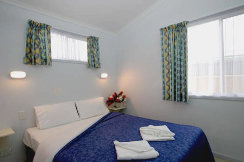 Beachfront Holiday Resort - Tourism Guide 1