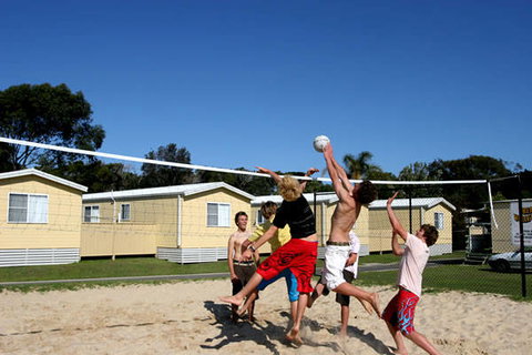 Beachfront Holiday Resort - Tourism Guide 4
