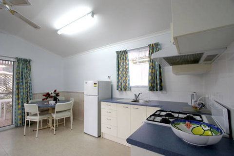 Beachfront Holiday Resort - Tourism Guide 10