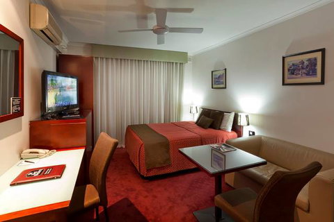 BEST WESTERN Ensenada Motor Inn & Suites - Tourism Guide 0