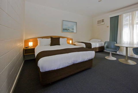BEST WESTERN Hospitality Inns Geraldton - Travel Agents 0