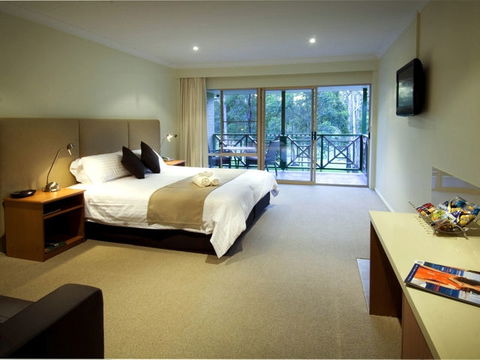 Bonville Golf Resort - Tourism Guide 0