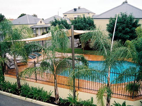 Bridges On Meninya Motel & Apartments - Tourism Guide 1