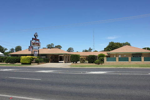 Buckaroo Motor Inn - Cruises Travel 1
