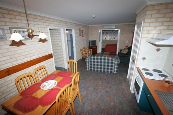 Busselton Villas and Caravan Park - Tourism Guide