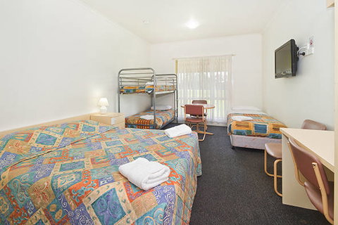 Carrum Downs Motel - Tourism Guide 0