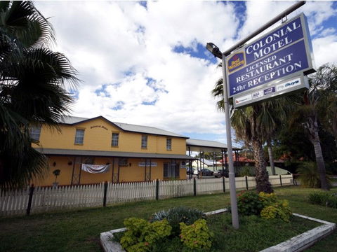 Colonial Motel - Tourism Guide 0