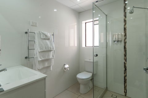 Comfort Inn & Suites Robertson Gardens - Tourism Guide 1