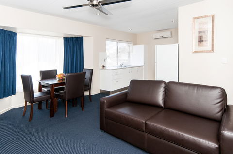 Comfort Inn & Suites Robertson Gardens - Tourism Guide 2