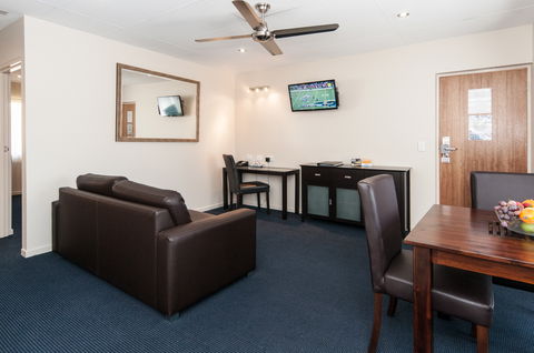 Comfort Inn & Suites Robertson Gardens - Tourism Guide 4