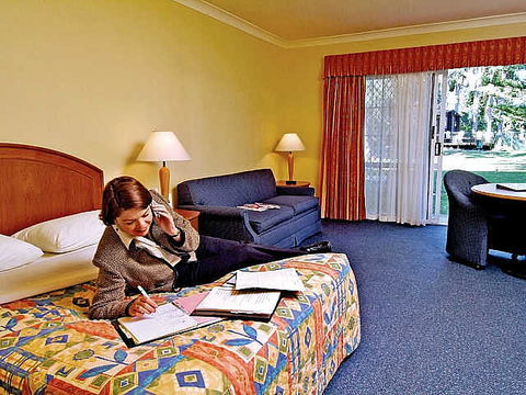 Country Comfort Terrigal - Tourism Guide 3
