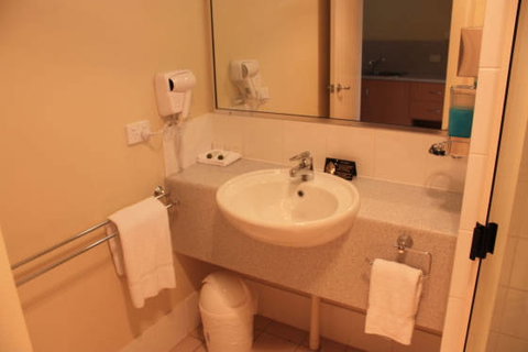 Country Roads Motor Inn - Gayndah - Travel Agents 1