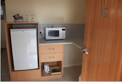 Country Roads Motor Inn - Gayndah - Travel Agents 6