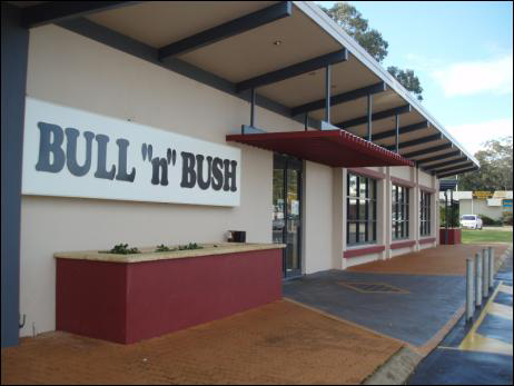 Bull ’N’ Bush Hotel Motel - Tourism Guide 4