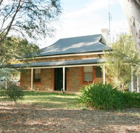 Cooke Cottage - Tourism Guide