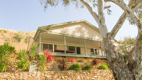 River Shack Rentals - Greenbanks Dr - Tourism Guide 0