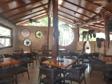 Lazy Lizard Tavern & Caravan Park - Tourism Guide 1