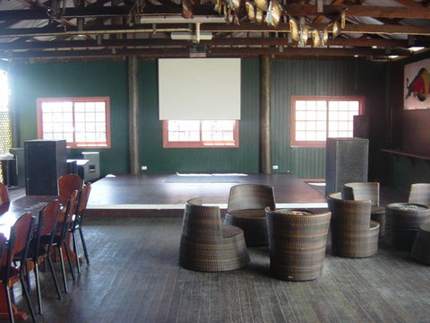 O’Dowd’s Irish Pub - Tourism Guide 1