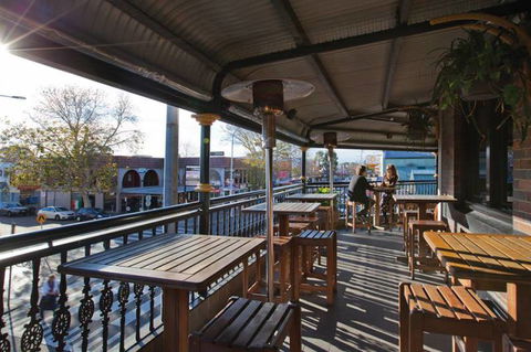The Kent Hotel - Tourism Guide 4