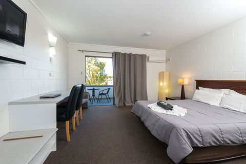 Aaron Motel Gladstone - Travel Agents 3