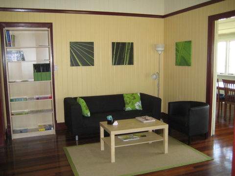 Eco Queenslander Holiday Home - Tourism Guide 3
