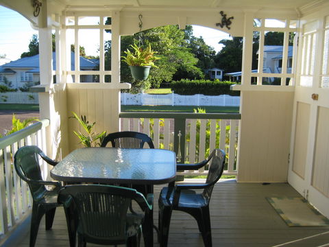 Eco Queenslander Holiday Home - Tourism Guide 8