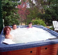 Falls Retreat Bed  Breakfast - Tourism Guide