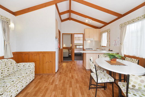 Frankston Holiday Park - Tourism Guide 1