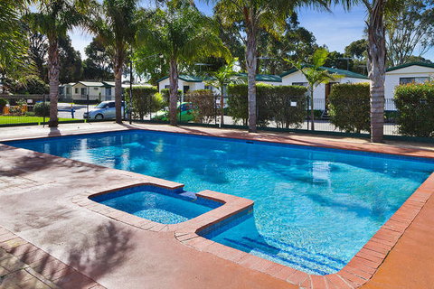 Frankston Holiday Park - Tourism Guide 4