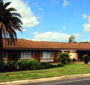 Golden Palms Motel - Tourism Guide