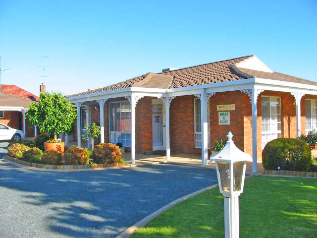 Combaning NSW Travel Search