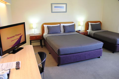 Hamilton Motor Inn - Tourism Guide 0