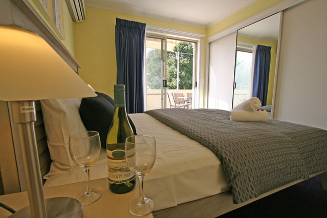 Hamilton Town House Motel On Shakespeare - Tourism Guide 6
