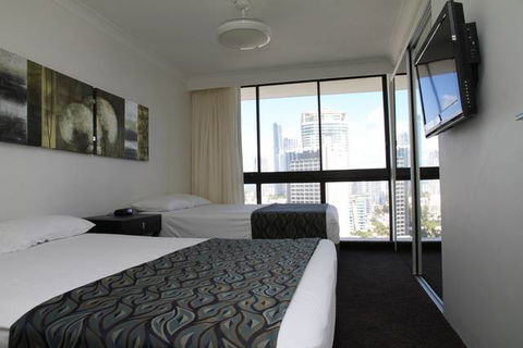 Hi Surf Beachfront Resort Apartments - Tourism Guide 0