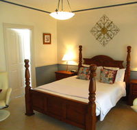 Inn the Tuarts Guest Lodge Busselton - Tourism Guide