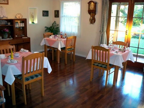 Johnstone's On Oxley Bed & Breakfast - Tourism Guide 1
