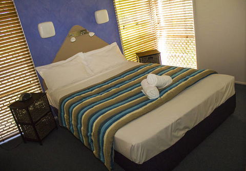 Kelly's Beach Resort - Tourism Guide 1