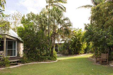 Kelly's Beach Resort - Tourism Guide 7
