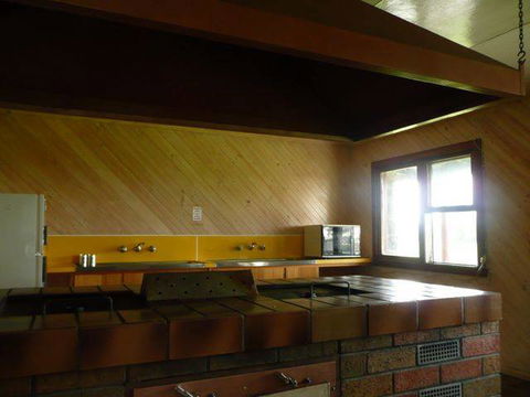 Lake Burrumbeet Caravan Park - Travel Search 2