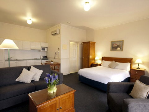 Majestic Tynte Street Apartments - Travel Agents 1