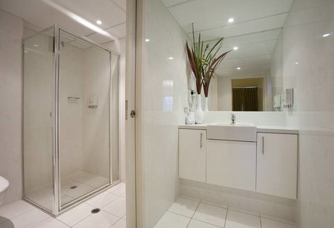 Manuka Park Serviced Apartments - Travel Agents 1